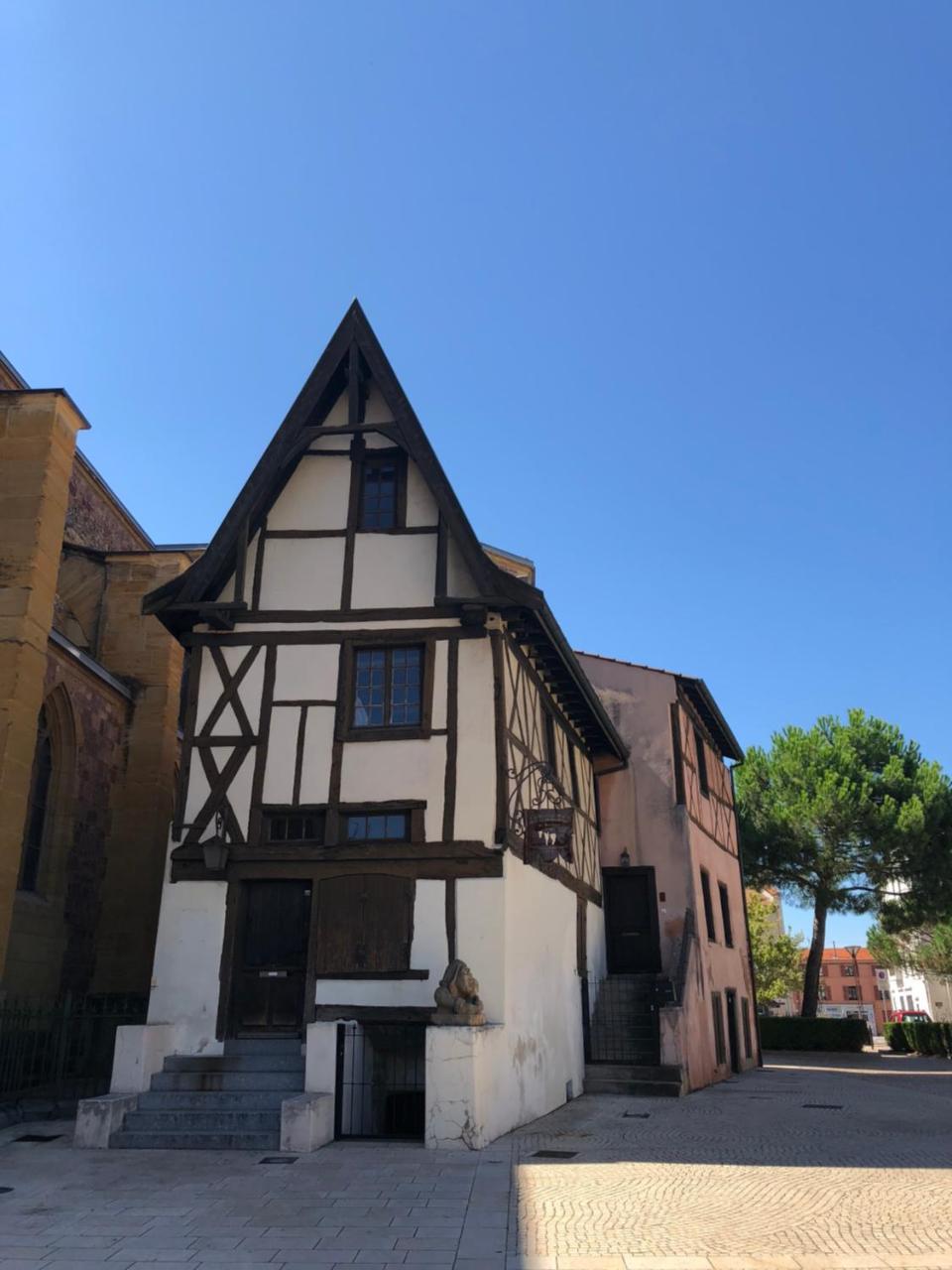Gites Le Lancelot Ambierle Luaran gambar